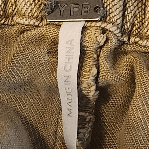 Young Fabulous and Broke Light Olive Green Raw Hem Distressed Shorts Small (4433 - Picture 3 of 5